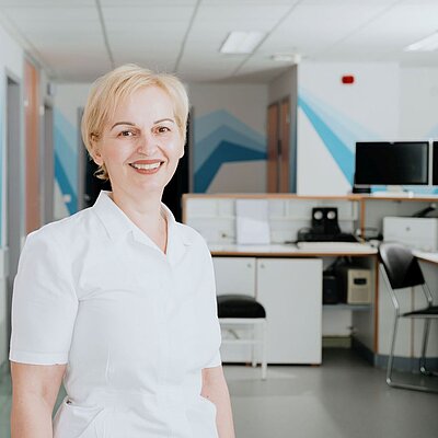 Έφη Κόνσουλα